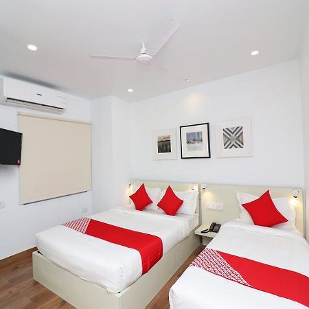 Hotel Oyo 15637 Transit Express Kalkutta Exterior foto